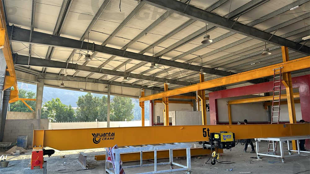 HD type 5 ton bridge crane installed in spare parts factory
