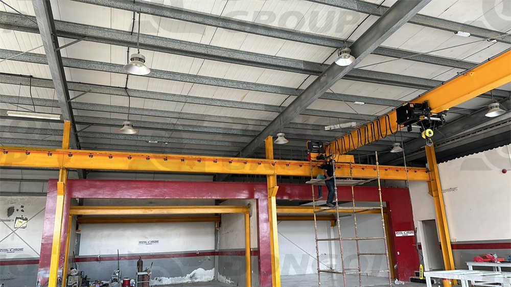 HD type 5-ton bridge crane installed in spare parts factory 