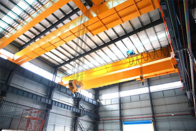 Double girder bridge crane